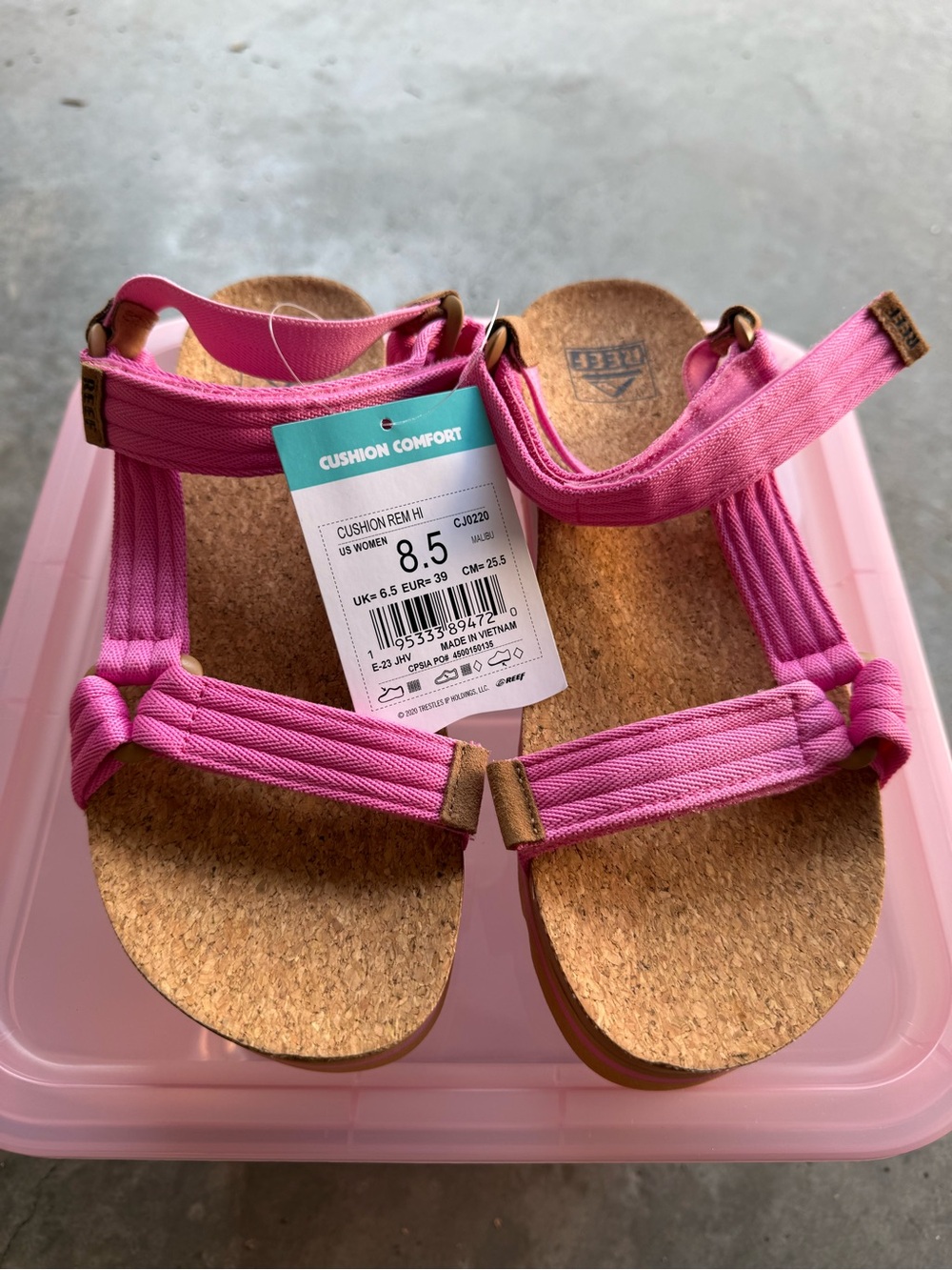 REEF Pink Cushioned Cork-Style Strappy Sandals
